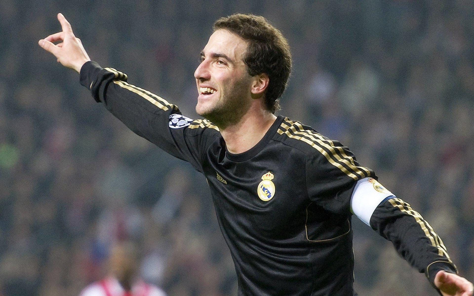 季后赛“精神股赛”盘点：谁最拼？